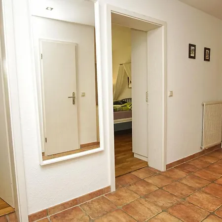 Wildrose Eg Apartment Pantow